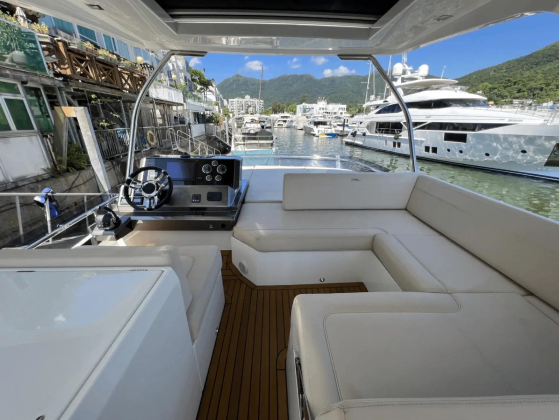图32_第10页_yachts_JEEteRKqbZM7ud7n1iqfTjbAymn2_pdfs_C4zNOwe6y8I1sn5IJMJc_zh-HK_Galeon_500_FLY_2019_53ft.jpg