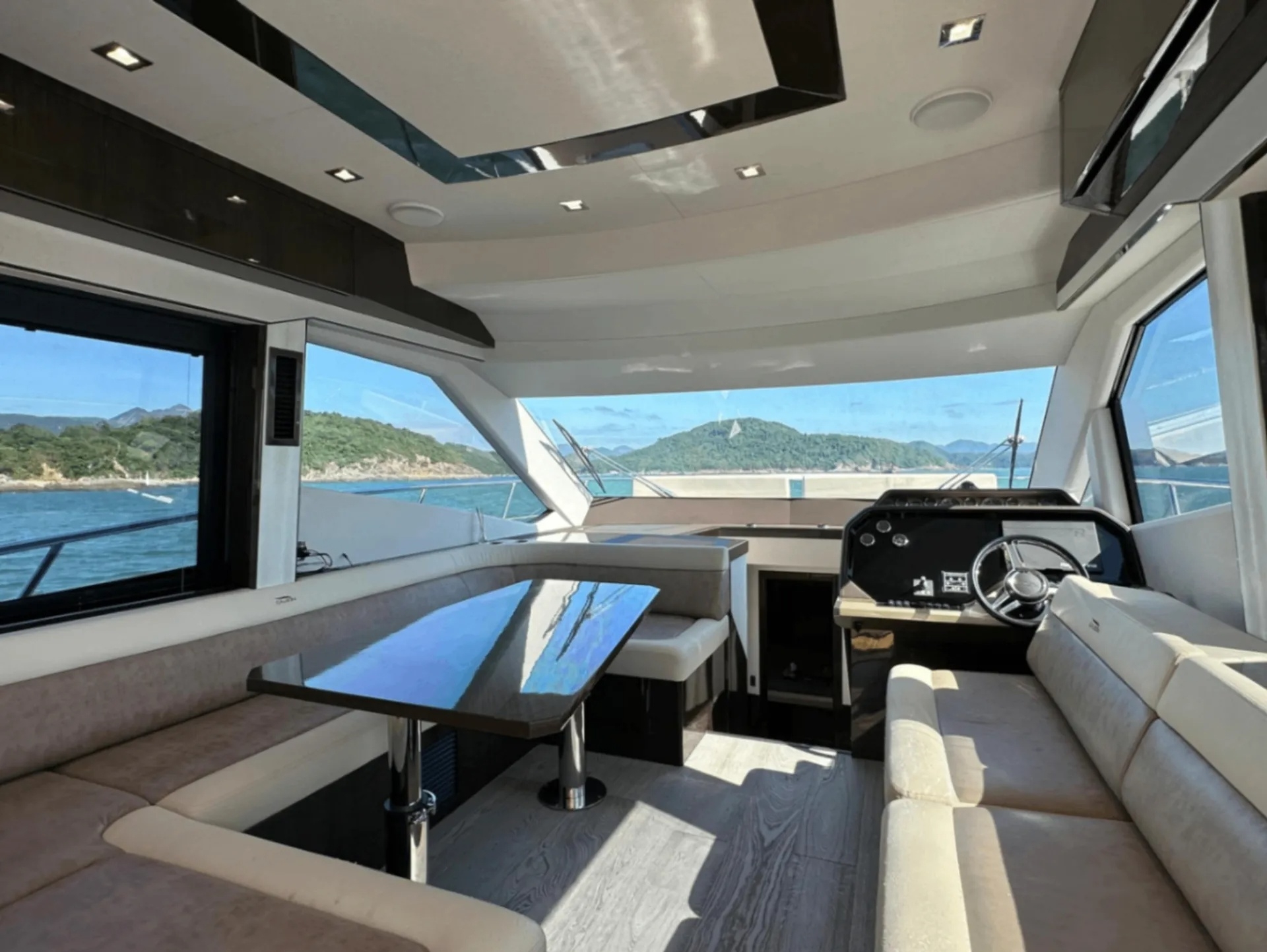 图33_第11页_yachts_JEEteRKqbZM7ud7n1iqfTjbAymn2_pdfs_C4zNOwe6y8I1sn5IJMJc_zh-HK_Galeon_500_FLY_2019_53ft.jpg