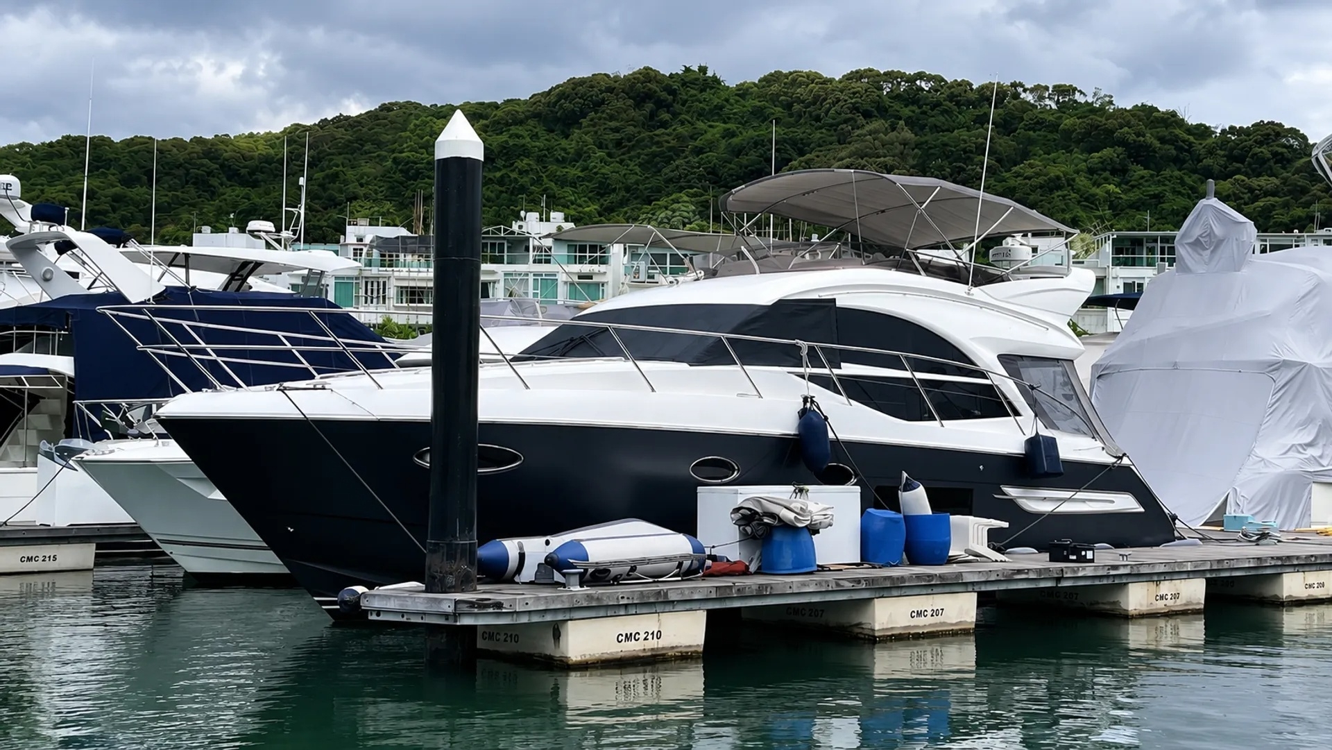 图26_第4页_yachts_JEEteRKqbZM7ud7n1iqfTjbAymn2_pdfs_9fmXagFyPFH00i8Pmzkd_zh-HK_Princess_49_2019_49ft.jpg