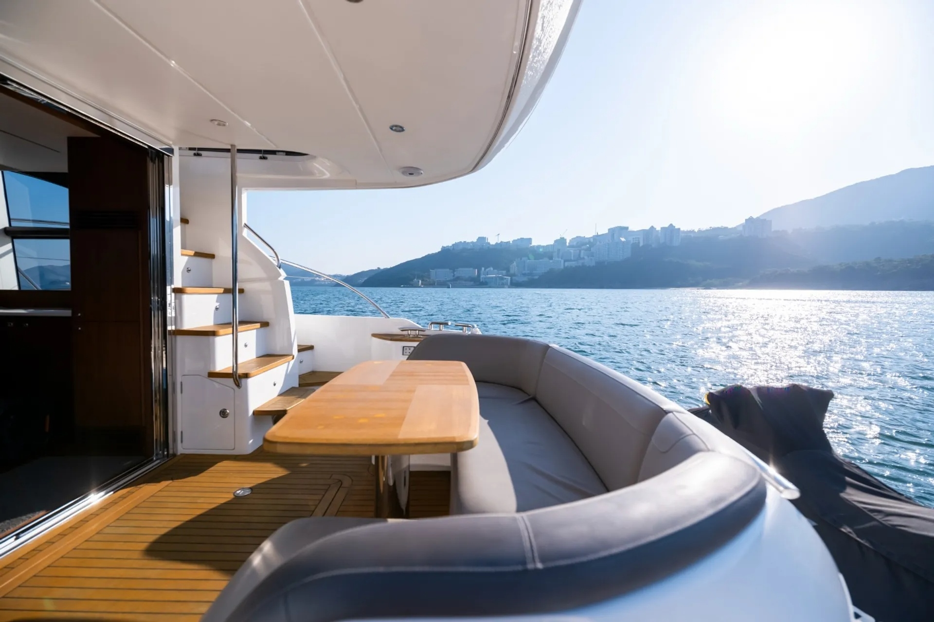 图30_第8页_yachts_JEEteRKqbZM7ud7n1iqfTjbAymn2_pdfs_9fmXagFyPFH00i8Pmzkd_zh-HK_Princess_49_2019_49ft.jpg