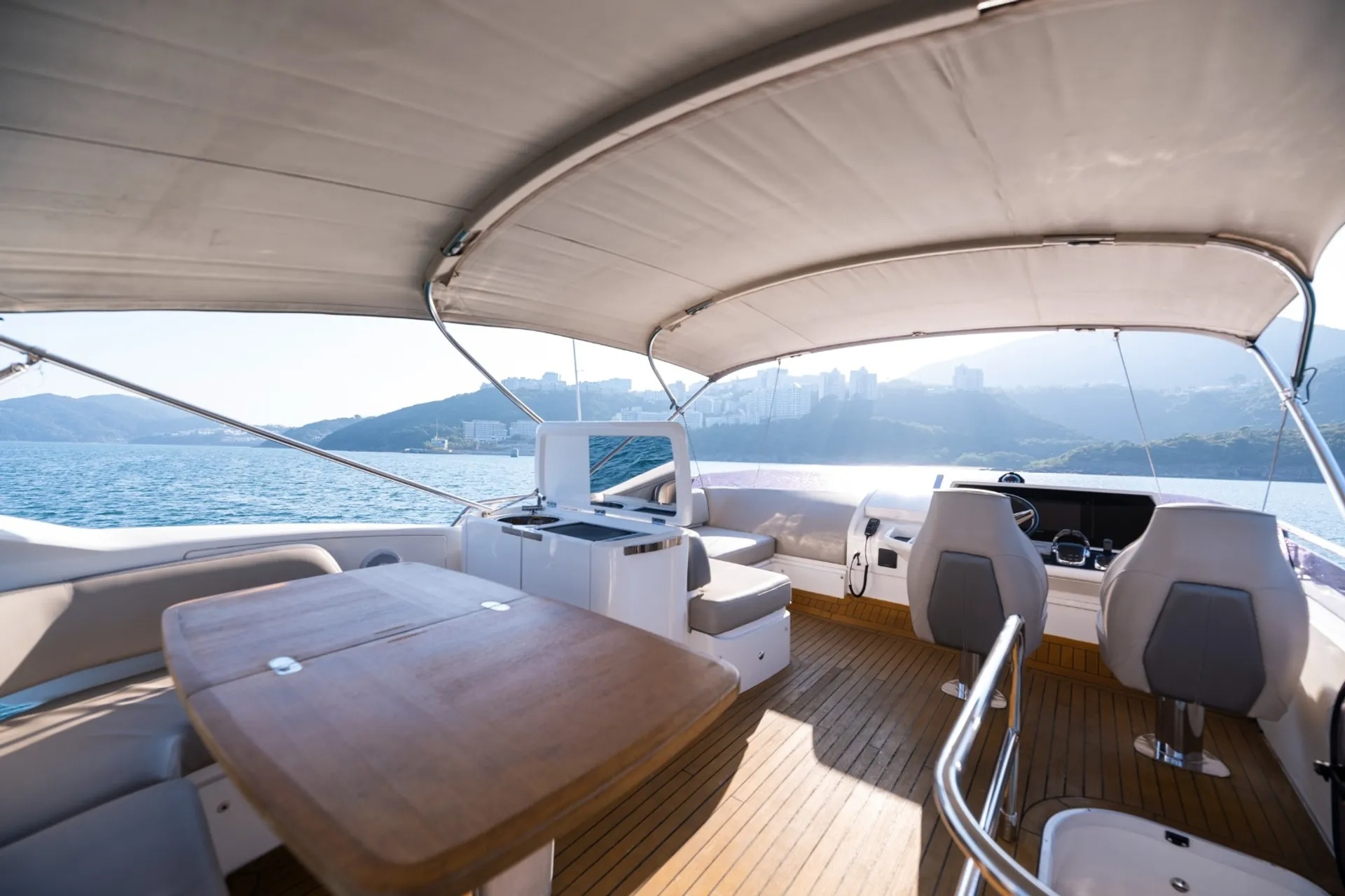 图34_第12页_yachts_JEEteRKqbZM7ud7n1iqfTjbAymn2_pdfs_9fmXagFyPFH00i8Pmzkd_zh-HK_Princess_49_2019_49ft.jpg